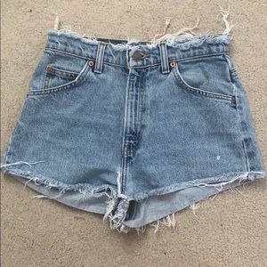 Distressed Light Wash Women’s Levi Denim Shorts
